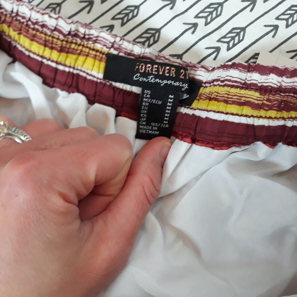 Geometric Pants - Picture 5 of 7